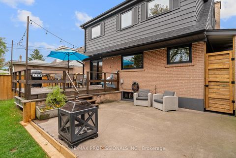 Photo 37 at 18 Lavington Drive, Richview, Toronto