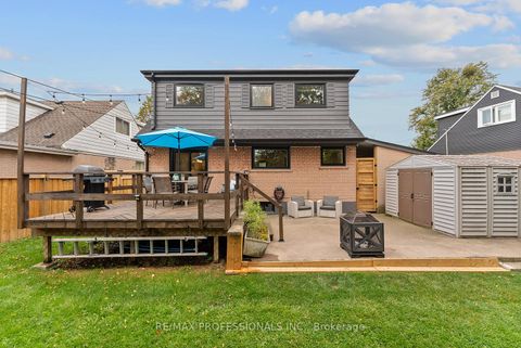 Photo 40 at 18 Lavington Drive, Richview, Toronto