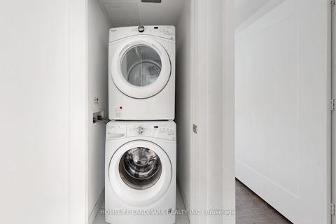 Photo 29 at 5510 - 10 York Street, Waterfront Communities C1, Toronto