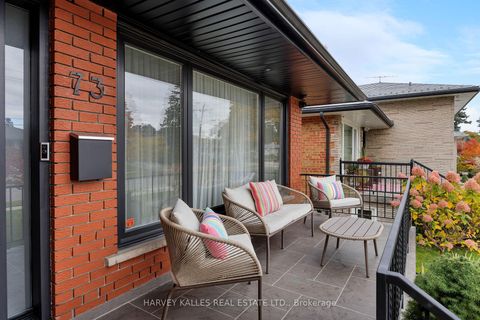Photo 2 at 73 Summitcrest Drive, Richview, Toronto