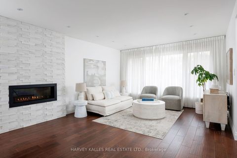 Photo 5 at 73 Summitcrest Drive, Richview, Toronto