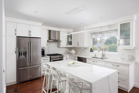 Photo 12 at 73 Summitcrest Drive, Richview, Toronto