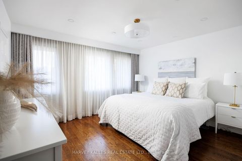 Photo 25 at 73 Summitcrest Drive, Richview, Toronto