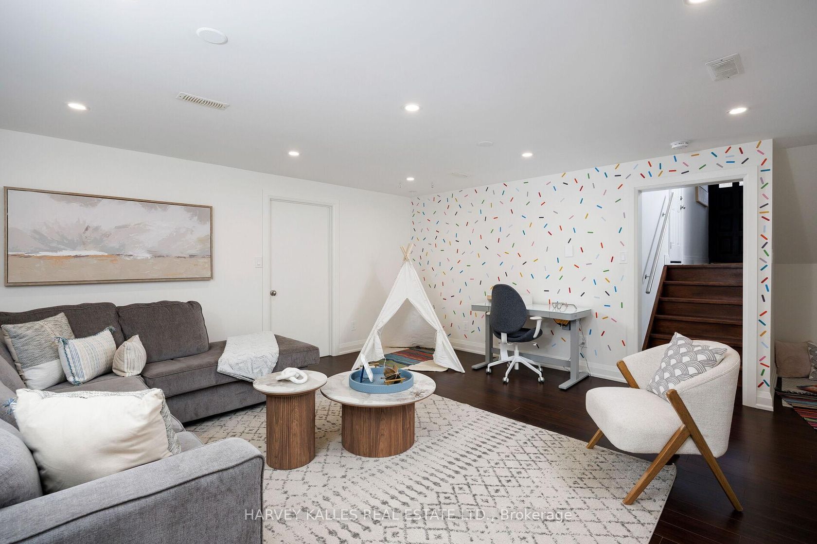 Photo 31 at 73 Summitcrest Drive, Richview, Toronto Photo 31 at 73 Summitcrest Drive, Richview, Toronto