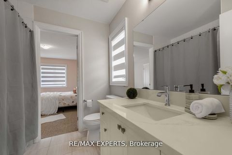 Photo 38 at 75 Bethpage Crescent, Glenway Estates, Newmarket