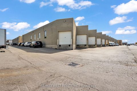 Photo 5 at 17&18 - 418 Hanlan Road, Steeles West Industrial, Vaughan