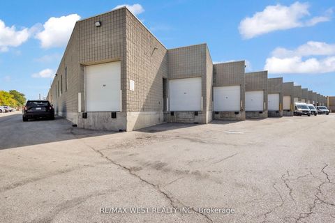Photo 6 at 17&18 - 418 Hanlan Road, Steeles West Industrial, Vaughan