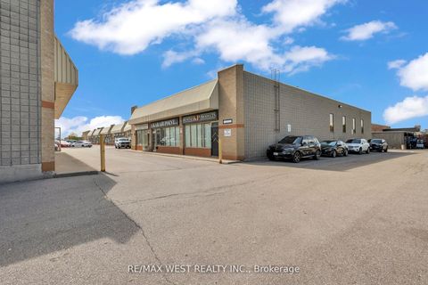 Photo 9 at 17&18 - 418 Hanlan Road, Steeles West Industrial, Vaughan