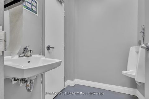 Photo 23 at 17&18 - 418 Hanlan Road, Steeles West Industrial, Vaughan