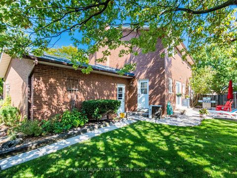 Photo 3 at 1404 Kimberley Drive, FA Falgarwood, Oakville