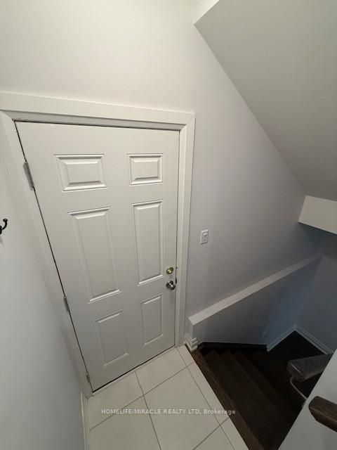 Photo 27 at 81 Morning Sparrow Drive, Kleinburg, Vaughan