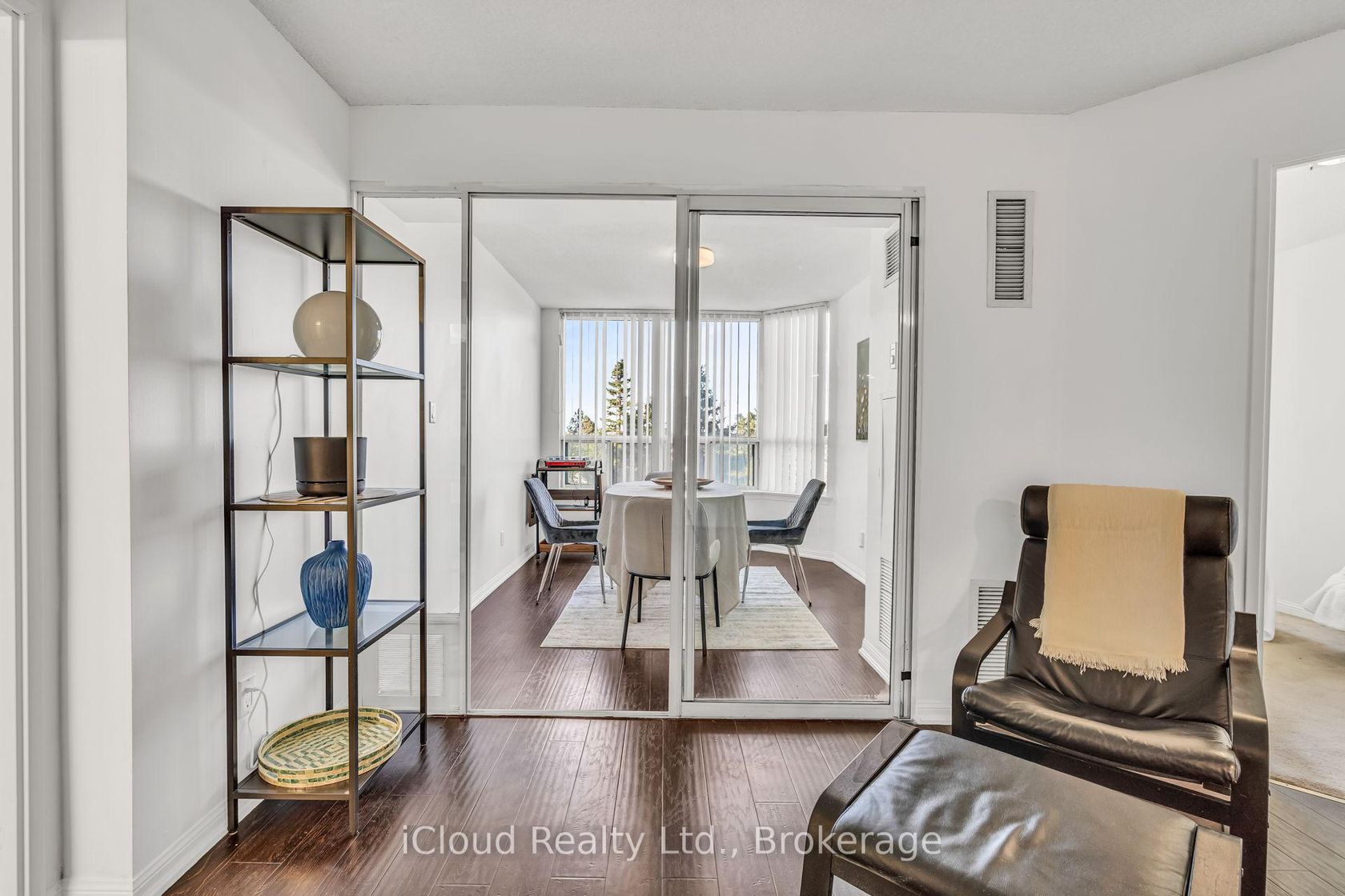 Photo 17 at 611 - 88 Corporate Drive, Woburn, Toronto Photo 17 at 611 - 88 Corporate Drive, Woburn, Toronto