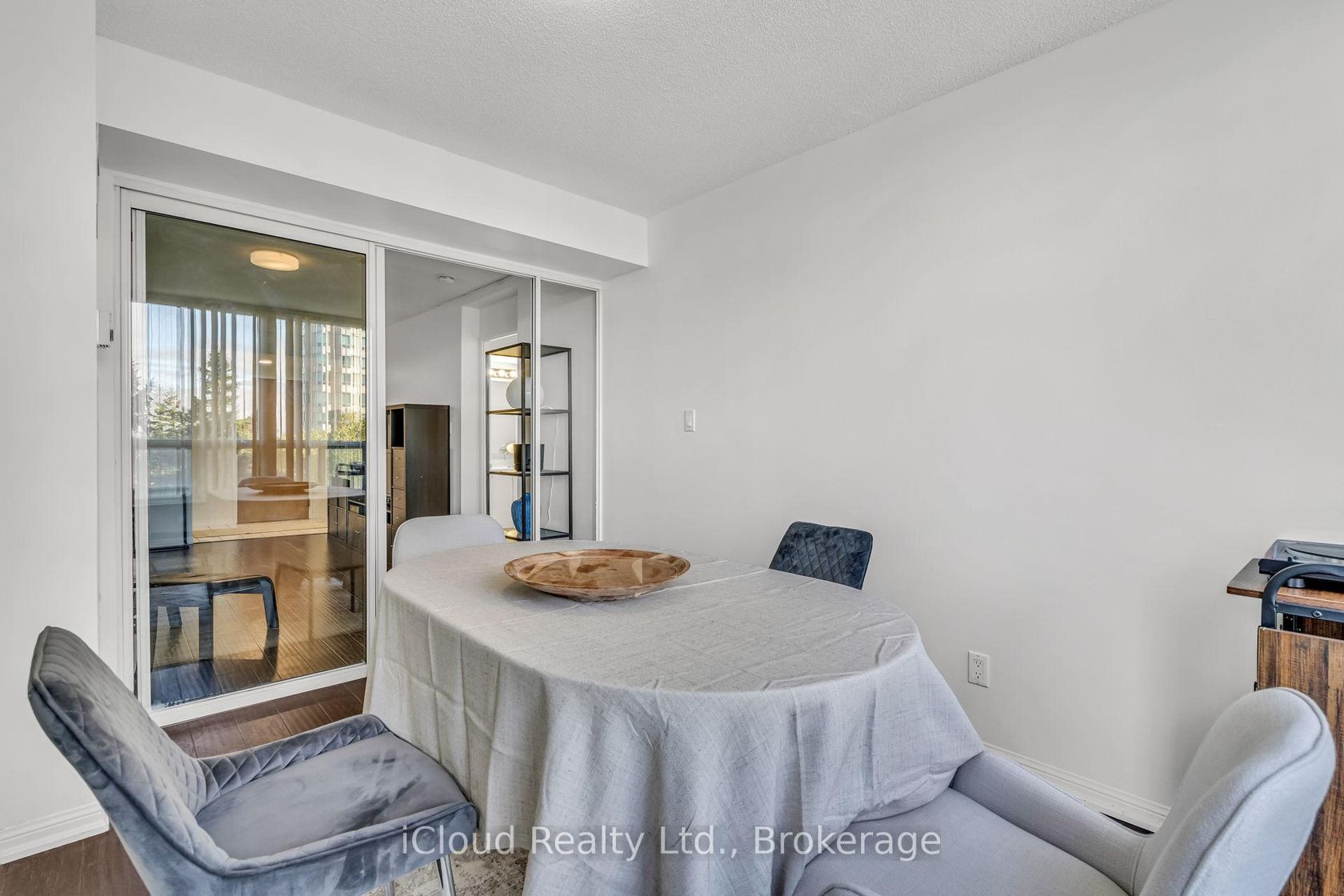 Photo 20 at 611 - 88 Corporate Drive, Woburn, Toronto Photo 20 at 611 - 88 Corporate Drive, Woburn, Toronto