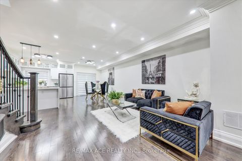 Photo 7 at 71 Lillington Avenue, Cliffside, Toronto