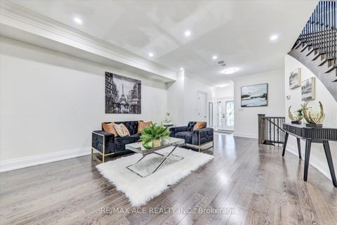 Photo 8 at 71 Lillington Avenue, Cliffside, Toronto