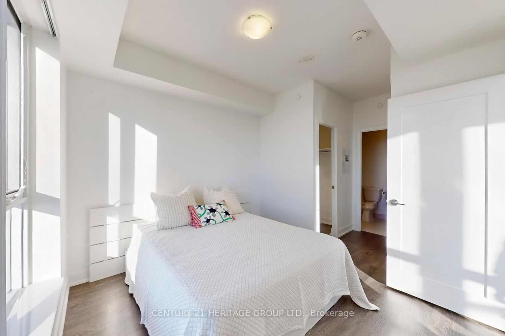 Photo 15 at 4302 - 7 Mabelle Avenue, City Centre West, Toronto Photo 15 at 4302 - 7 Mabelle Avenue, City Centre West, Toronto