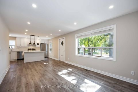 Photo 7 at 12 Rosalie Avenue N, CFB, Toronto