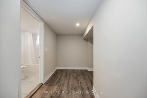 Photo 28 at 12 Rosalie Avenue N, CFB, Toronto