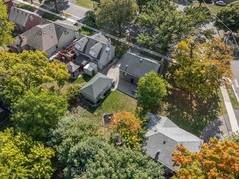 Photo 36 at 12 Rosalie Avenue N, CFB, Toronto