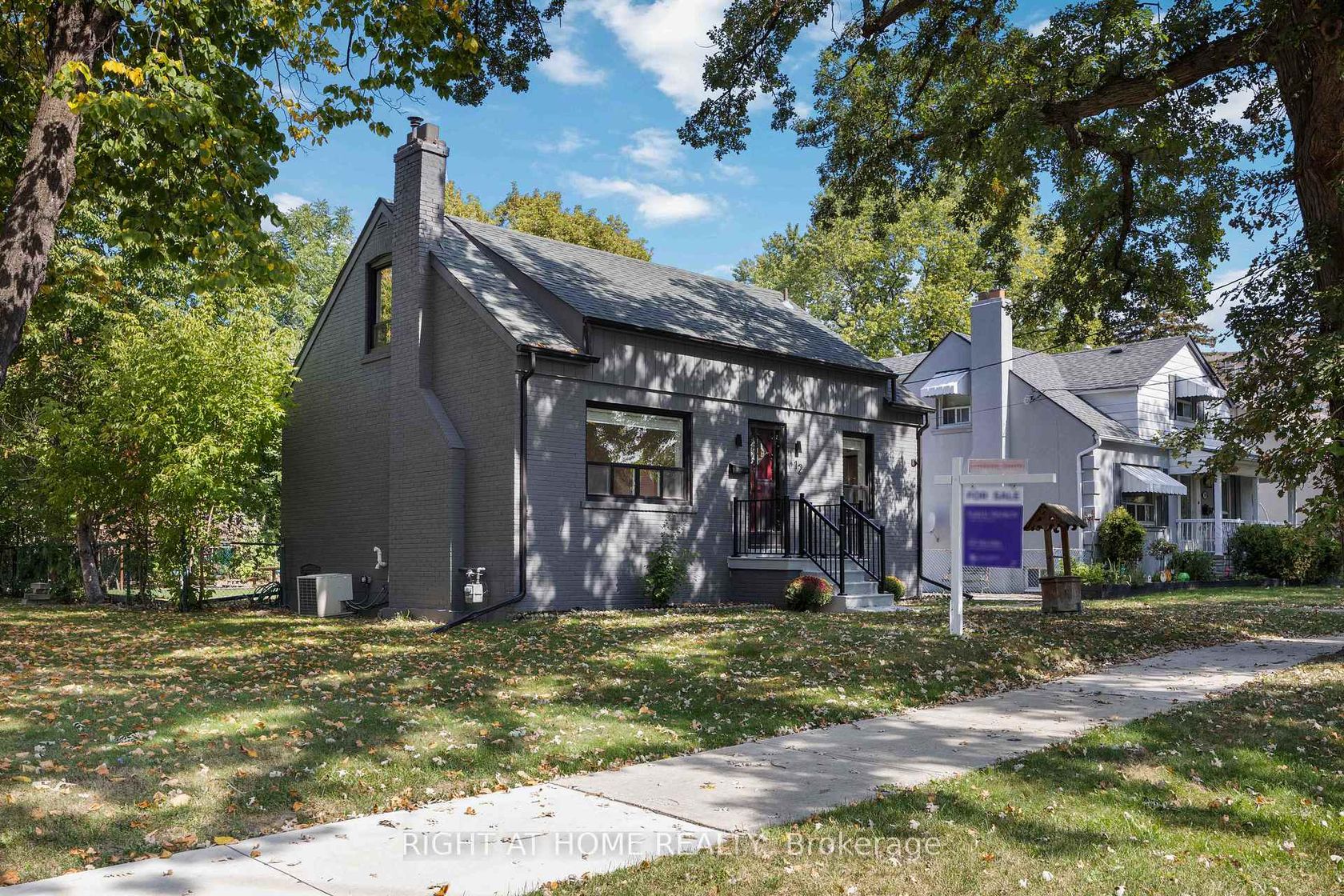 Photo 1 at 12 Rosalie Avenue N, CFB, Toronto Photo 1 at 12 Rosalie Avenue N, CFB, Toronto