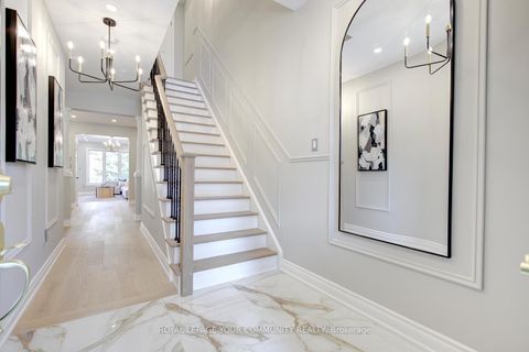 Photo 3 at 167 SIR SANFORD FLEMING Way, Patterson, Vaughan