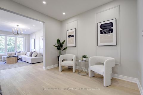 Photo 12 at 167 SIR SANFORD FLEMING Way, Patterson, Vaughan