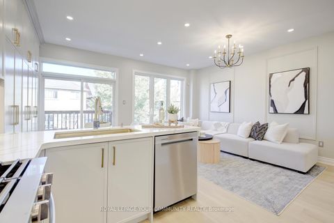 Photo 21 at 167 SIR SANFORD FLEMING Way, Patterson, Vaughan