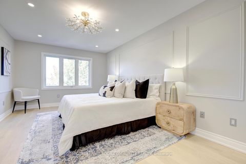 Photo 28 at 167 SIR SANFORD FLEMING Way, Patterson, Vaughan