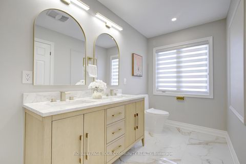 Photo 29 at 167 SIR SANFORD FLEMING Way, Patterson, Vaughan