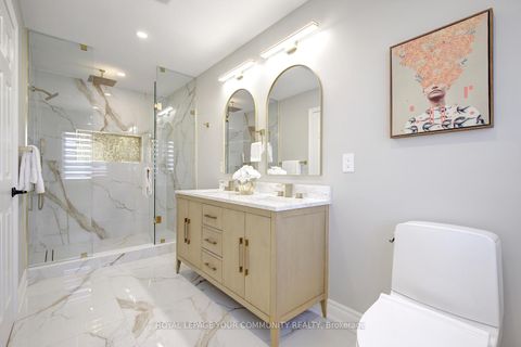 Photo 31 at 167 SIR SANFORD FLEMING Way, Patterson, Vaughan