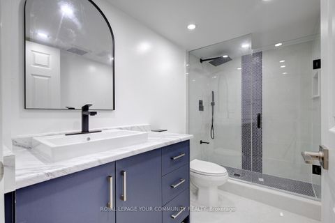 Photo 42 at 167 SIR SANFORD FLEMING Way, Patterson, Vaughan