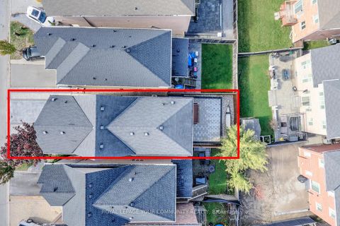 Photo 46 at 167 SIR SANFORD FLEMING Way, Patterson, Vaughan