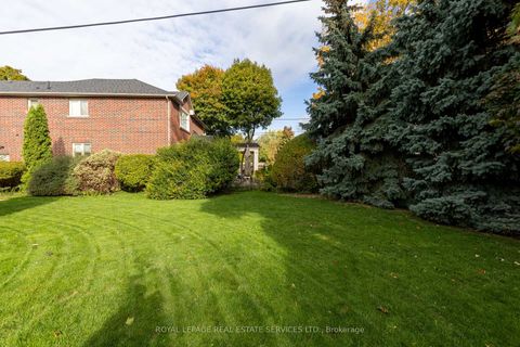 Photo 17 at 15 Burnelm Drive, City Centre West, Toronto