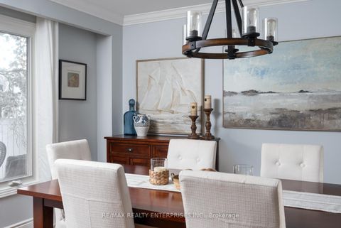 Photo 11 at 1101 Fieldstone Circle, GA Glen Abbey, Oakville