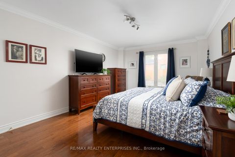 Photo 19 at 1101 Fieldstone Circle, GA Glen Abbey, Oakville