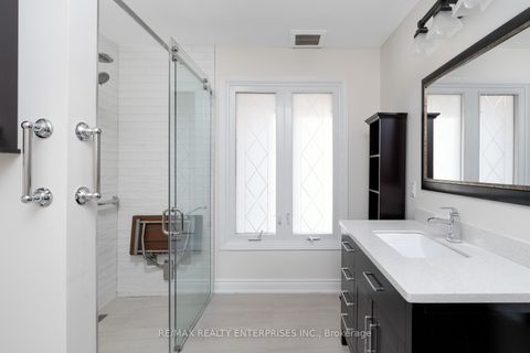 Photo 20 at 1101 Fieldstone Circle, GA Glen Abbey, Oakville