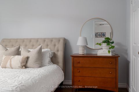 Photo 31 at 1101 Fieldstone Circle, GA Glen Abbey, Oakville