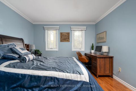 Photo 37 at 1101 Fieldstone Circle, GA Glen Abbey, Oakville