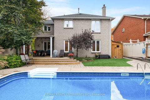 Photo 43 at 1101 Fieldstone Circle, GA Glen Abbey, Oakville