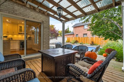 Photo 44 at 1101 Fieldstone Circle, GA Glen Abbey, Oakville