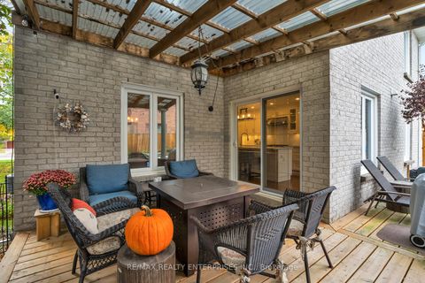 Photo 45 at 1101 Fieldstone Circle, GA Glen Abbey, Oakville