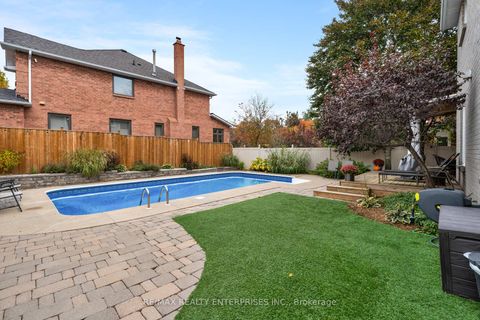 Photo 46 at 1101 Fieldstone Circle, GA Glen Abbey, Oakville