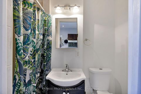 Photo 3 at 176 Symington Avenue, Junction, Toronto