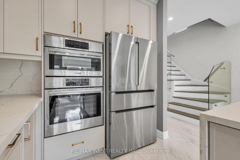 Photo 17 at 61 Zenith Avenue, Kleinburg, Vaughan