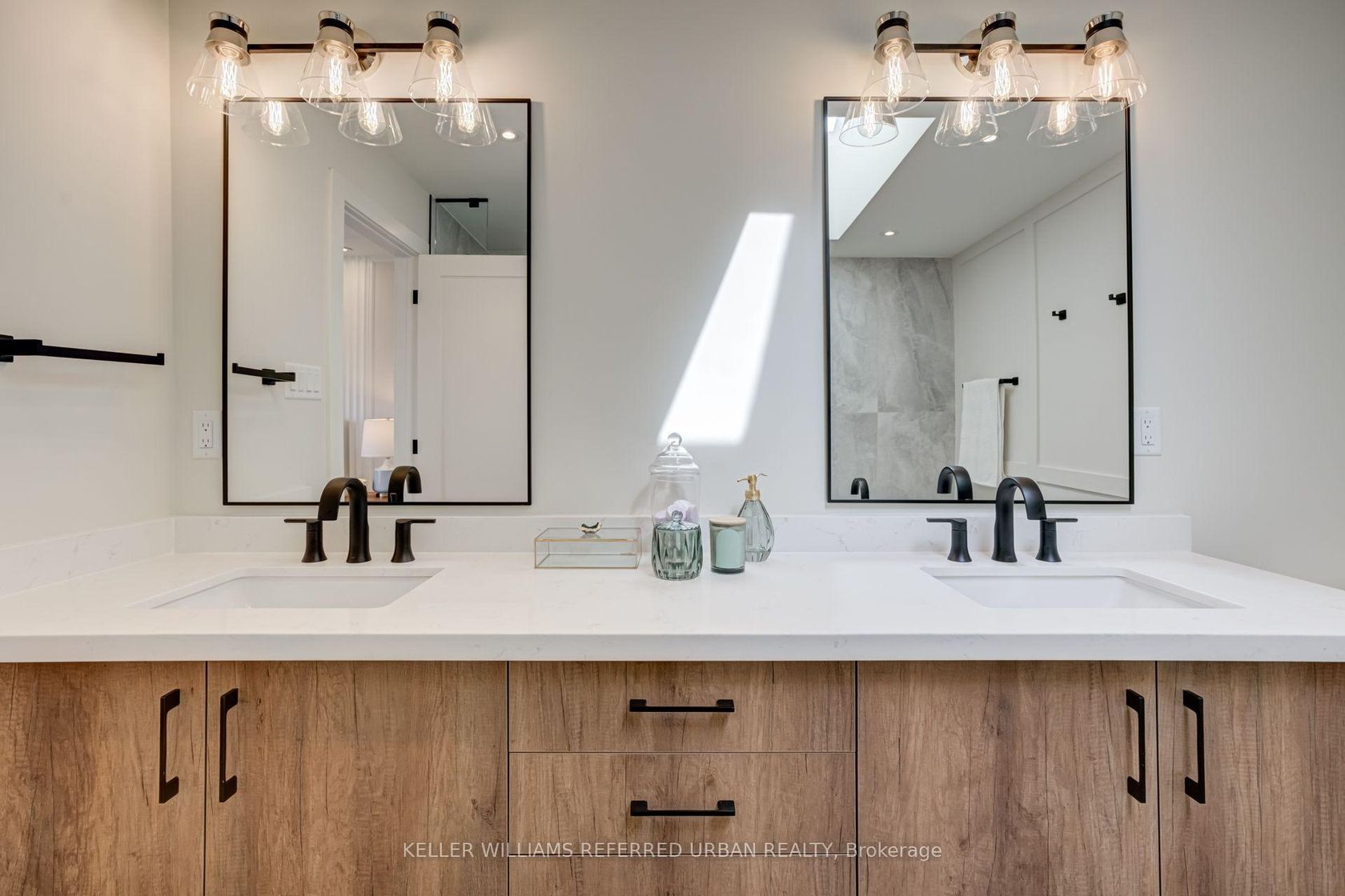 Photo 23 at 62 Ash Crescent, Long Branch, Toronto Photo 23 at 62 Ash Crescent, Long Branch, Toronto