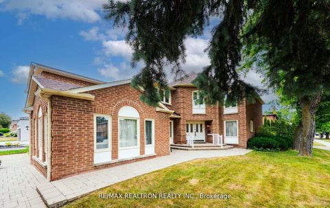 Photo 1 at 4 Edmund Seager Drive, Uplands, Vaughan