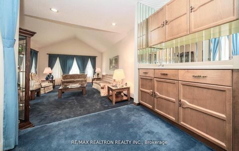 Photo 7 at 4 Edmund Seager Drive, Uplands, Vaughan