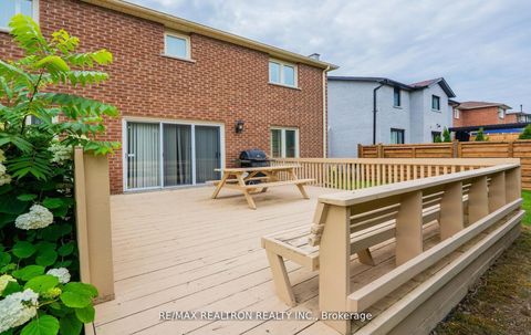 Photo 42 at 4 Edmund Seager Drive, Uplands, Vaughan