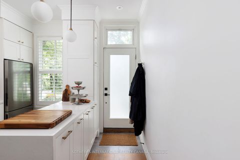 Photo 5 at 116 Shaftesbury Avenue, Moore Park, Toronto