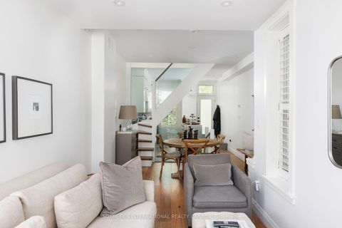 Photo 23 at 116 Shaftesbury Avenue, Moore Park, Toronto